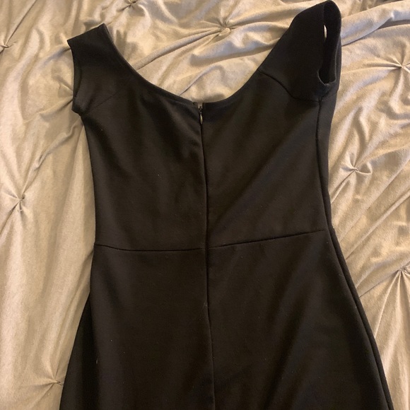 Tobi Dress - Picture 3 of 3